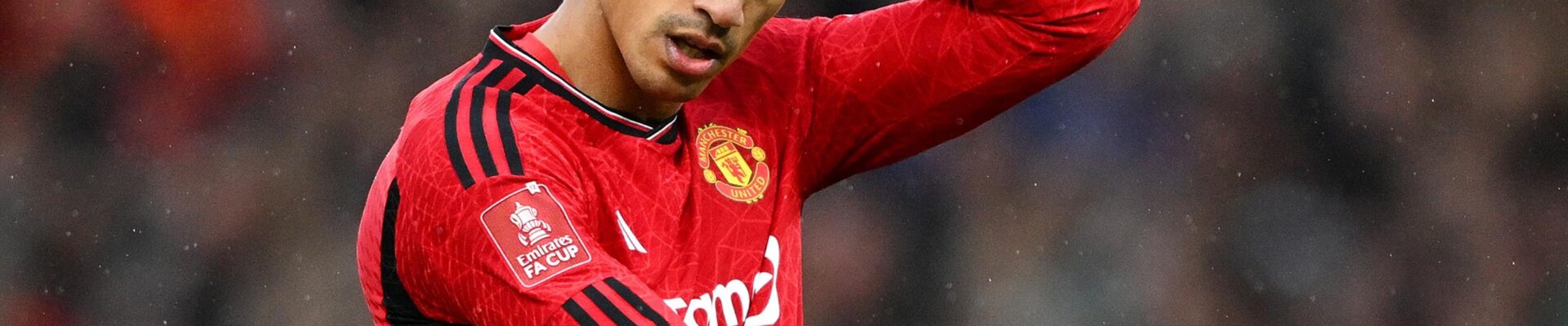 Manchester United Siapkan 3 Calon Pengganti Varane