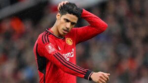 Manchester United Siapkan 3 Calon Pengganti Varane
