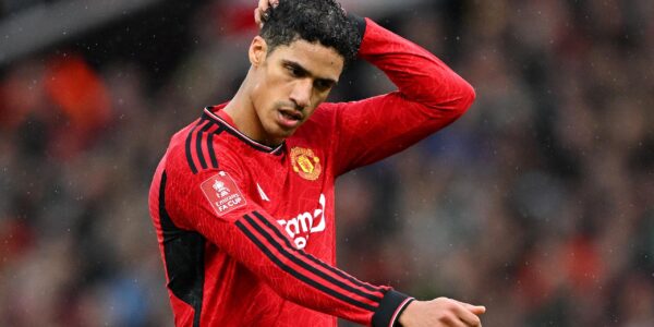 Manchester United Siapkan 3 Calon Pengganti Varane