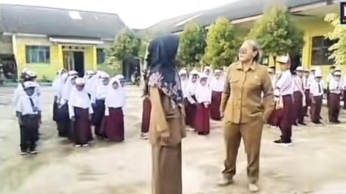 Viral Guru Mengancam Cekik Siswa di Lampung