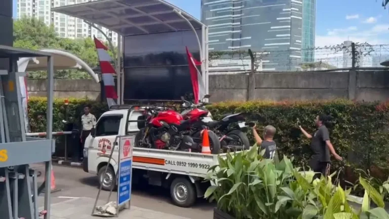 KPK Sita Ducati: Aset Mewah dalam Operasi Tangkap Tangan Wakil Menteri