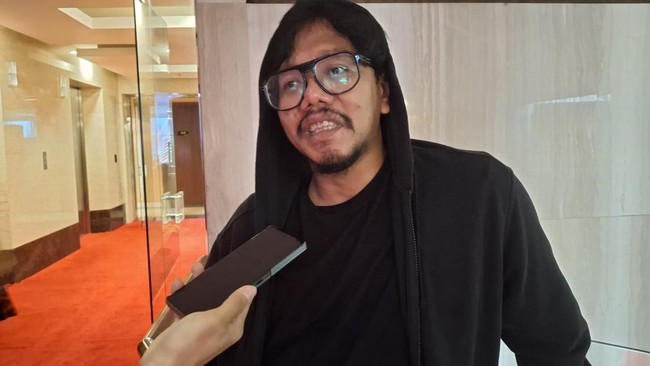 Jenderal TNI vs Ferry Irwandi