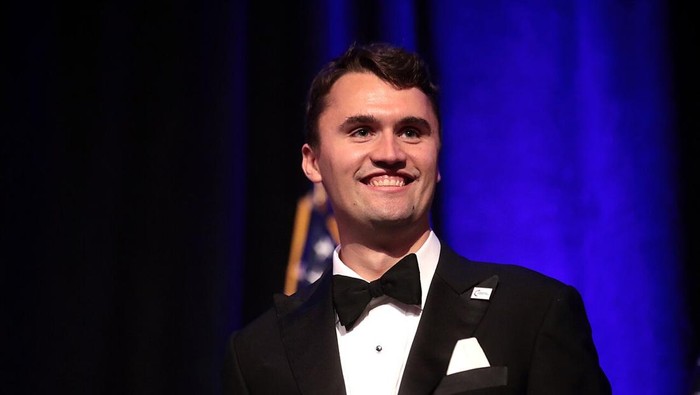 aktivis konservatif Charlie Kirk ditembak