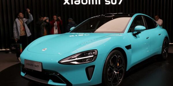 Autopilot Bermasalah Xiaomi Tarik 116 Ribu SU7
