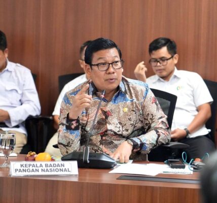 Jejak Karier Arief Prasetyo Ahok Jokowi Prabowo