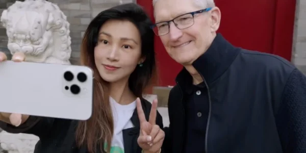 Kunjungan Tim Cook ke China