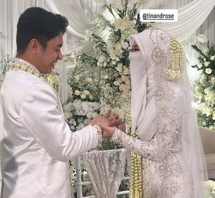 Fiki Naki Resmi Menikah