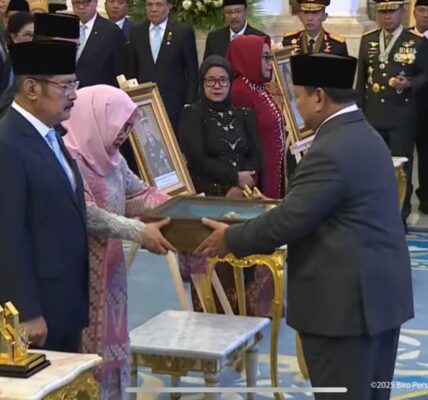 Gelar Pahlawan Nasional Soeharto