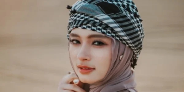 Inara Rusli Dilaporkan Selingkuh