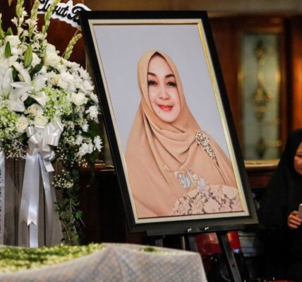 Istri Wiranto Meninggal Dunia