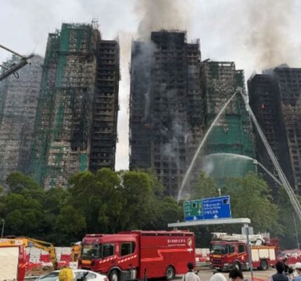 Kebakaran Hong Kong Tewaskan 44