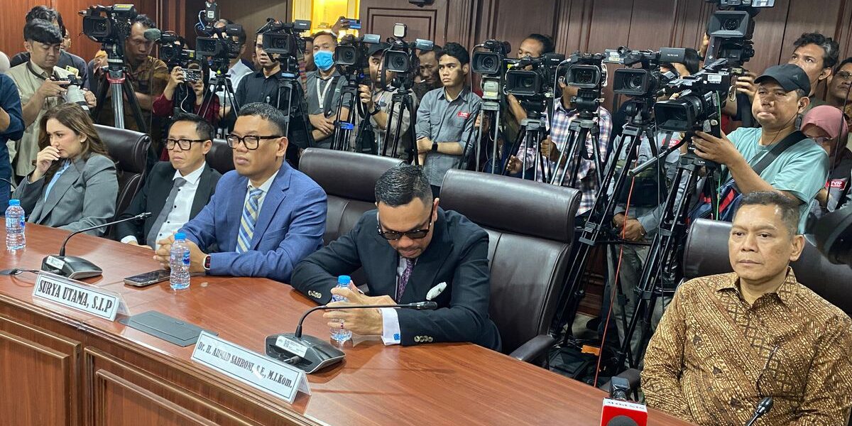 Keputusan MKD Sahroni Uya Kuya