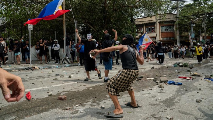 Ratusan Warga Filipina Demo Anti Korupsi Proyek Anti Banjir