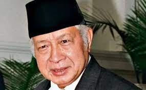 Kontroversi Gelar Pahlawan untuk Presiden Soeharto