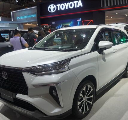 Toyota Veloz Hybrid Kapan Bisa Didistribusikan?