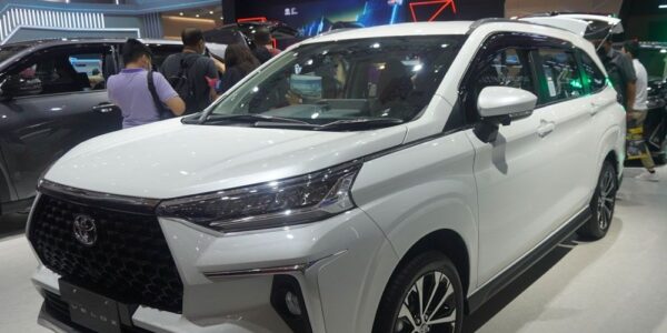 Toyota Veloz Hybrid Kapan Bisa Didistribusikan?