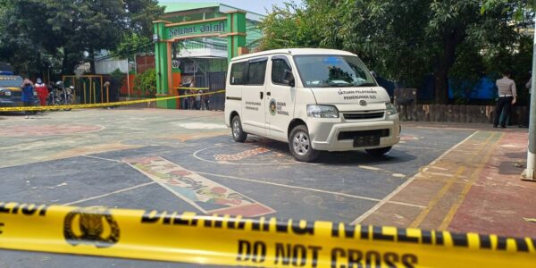 Mobil Tabrak Siswa SD Cilincing