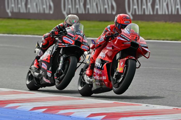 Marquez vs Bezzecchi