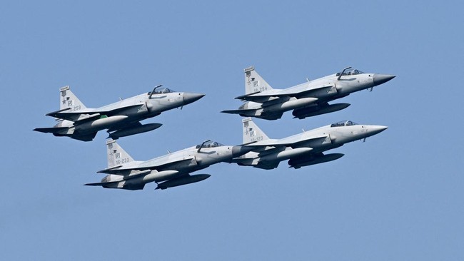 Pesawat Canggih Pakistan